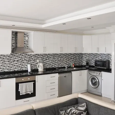 Sleeps 6 Pool Air Con Wifi Ovacık